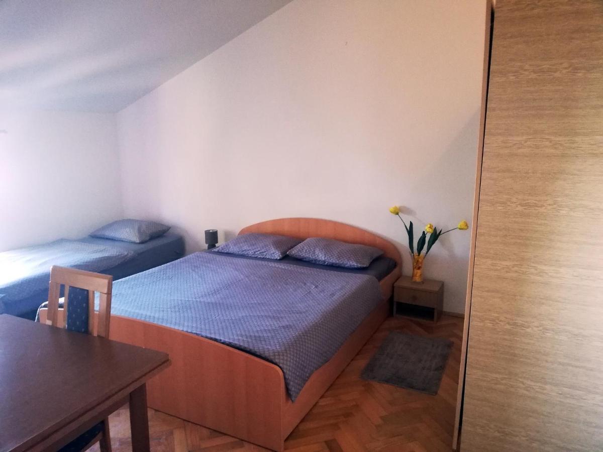 Danyja Apartments Sveti Filip i Jakov Eksteriør bilde