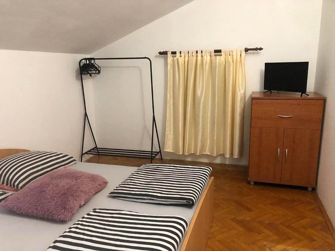 Danyja Apartments Sveti Filip i Jakov Eksteriør bilde