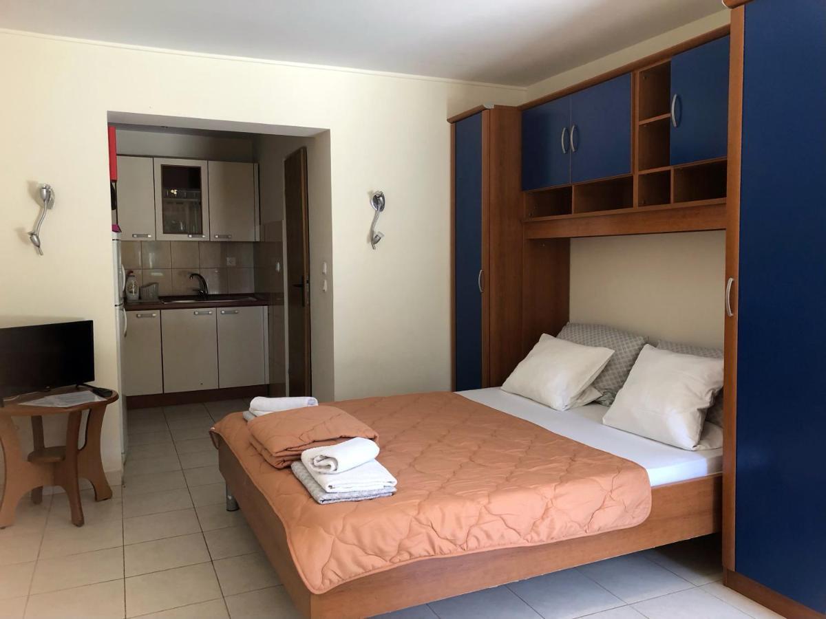 Danyja Apartments Sveti Filip i Jakov Eksteriør bilde